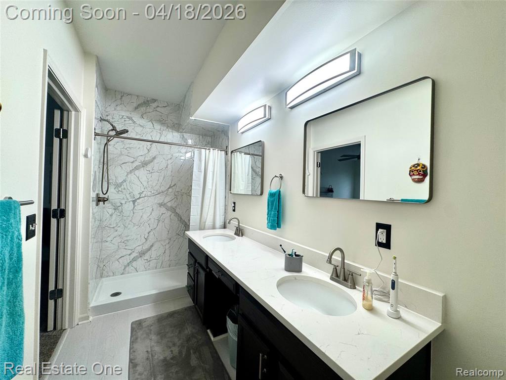 515 Dockside Circle, 28, Holly, MI 48442 — Photo 8