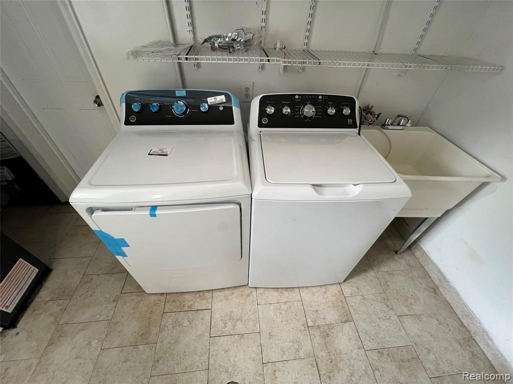 4696 Roosevelt Boulevard, Dearborn Heights, MI, 48125