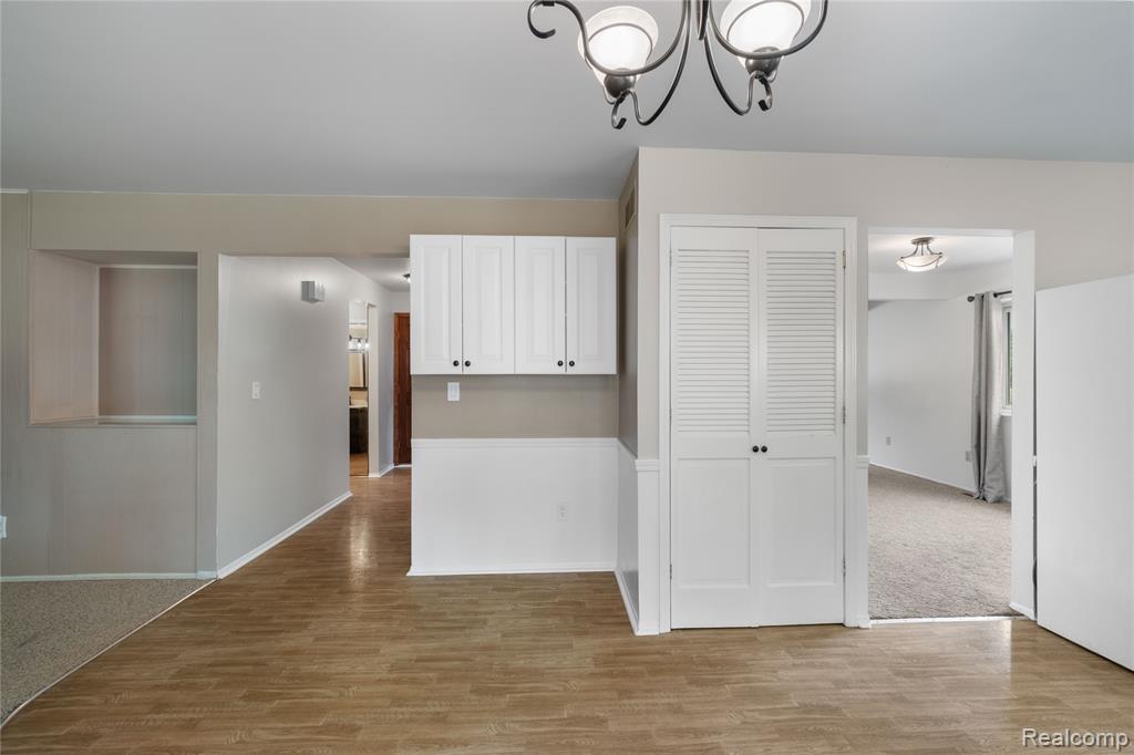 44114 Somerset Square, Canton, MI 48187 — Photo 15
