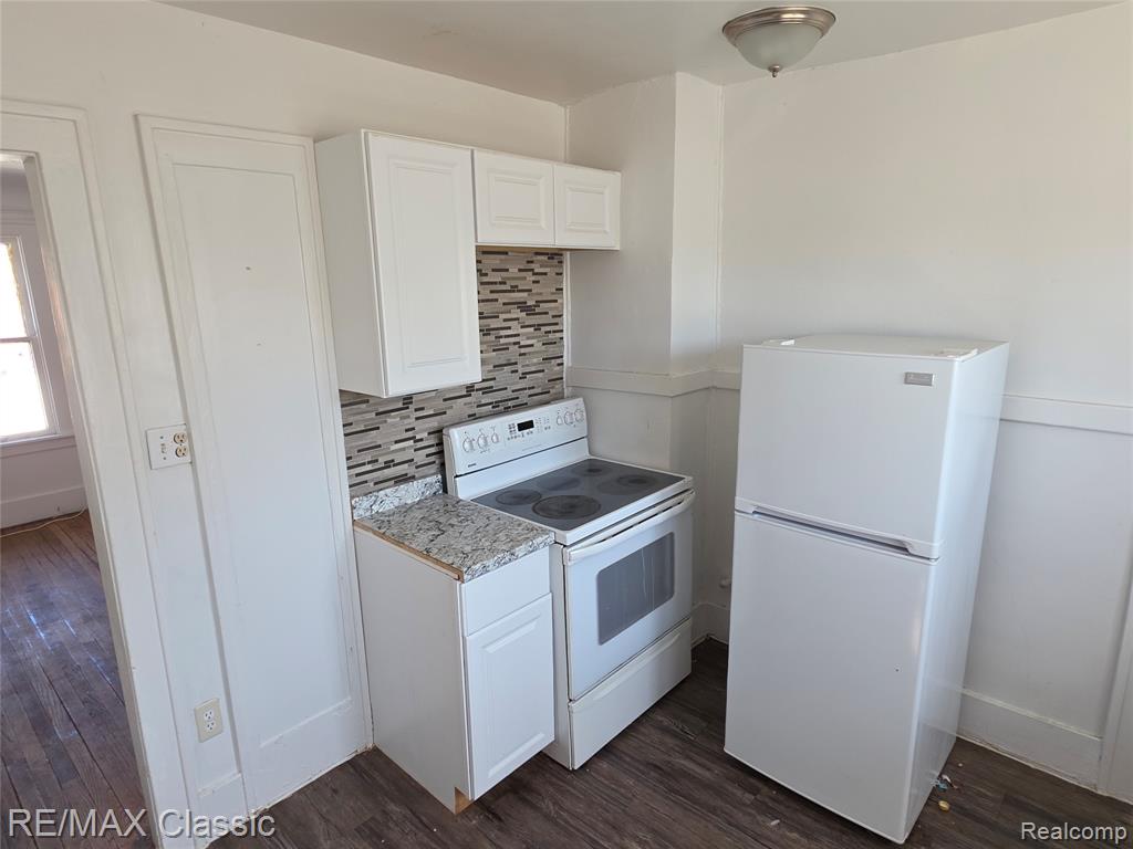 15307 Biltmore Street, Detroit, MI 48227 — Photo 32