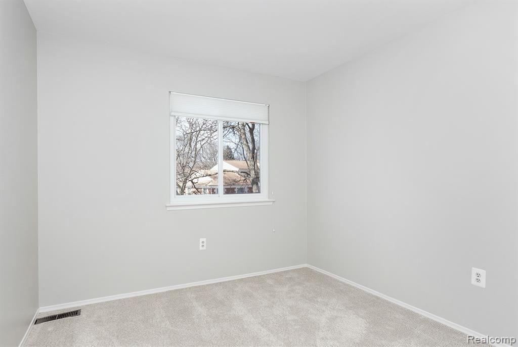 4914 CARA, Royal Oak, MI 48073 — Photo 27