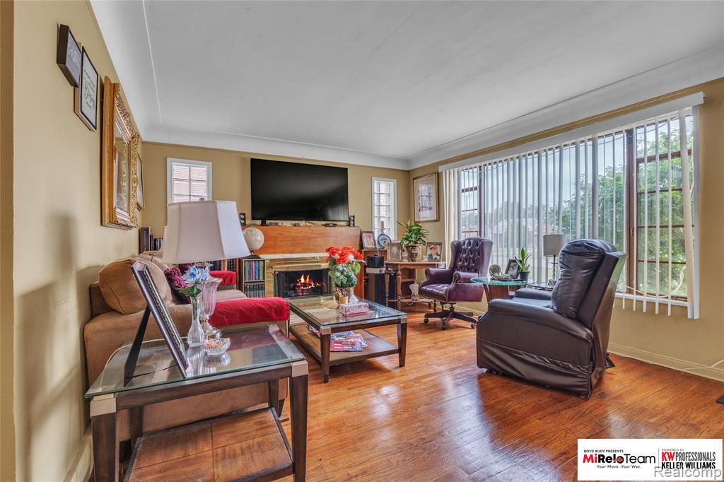 17585 Whitcomb Street, Detroit, MI 48235 — Photo 6