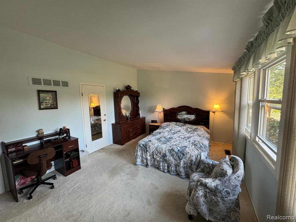 5377 Breeze Hill Place, Troy, MI 48098 — Photo 22