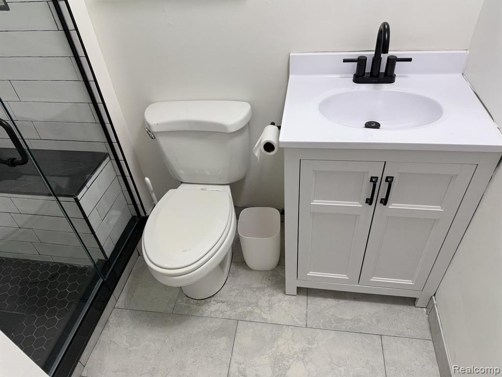 904 N REMBRANDT Avenue, Royal Oak, MI 48067 — Photo 15