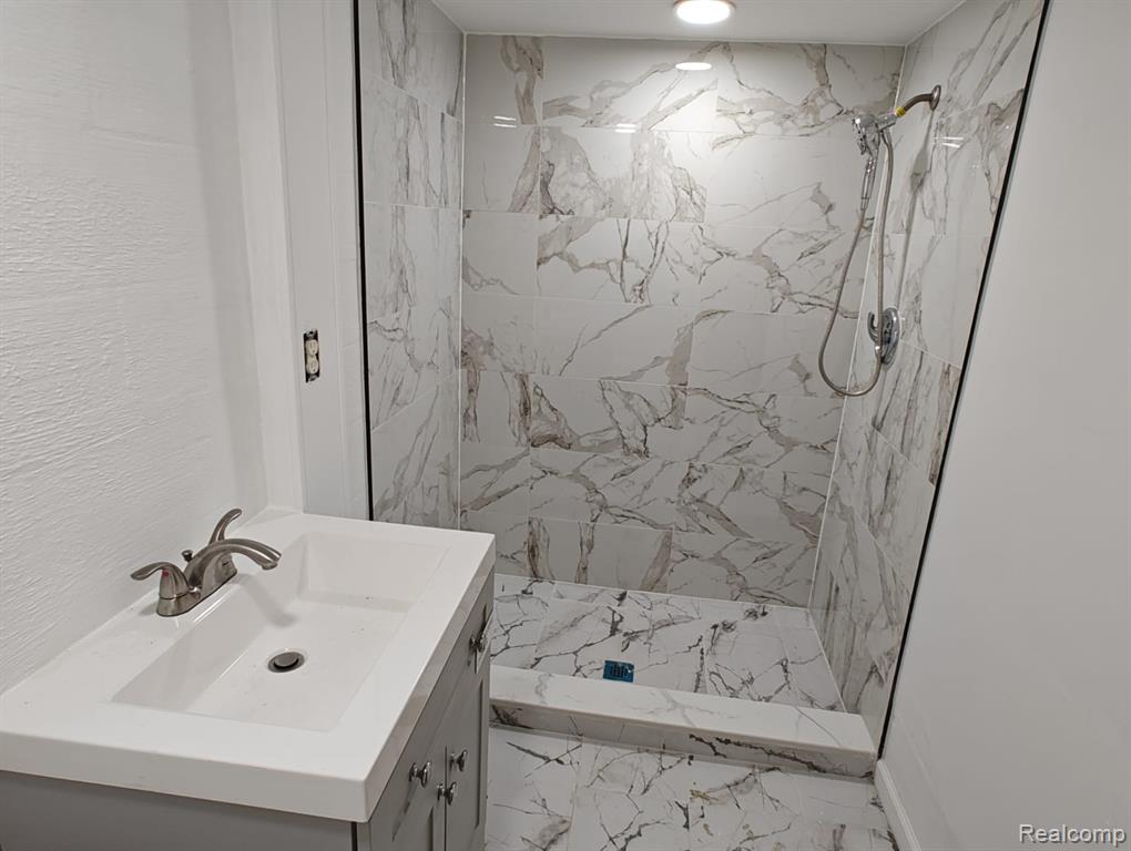 11571 Murthum Avenue, Warren, MI 48093 — Photo 5