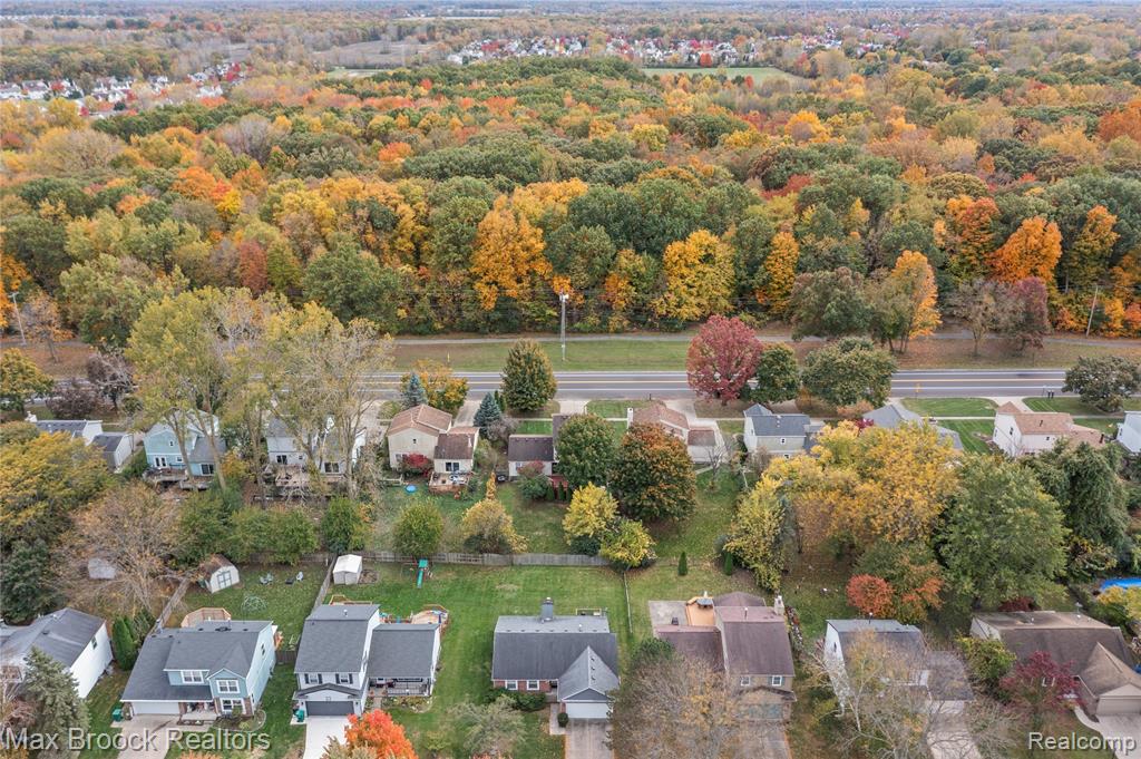 8185 S Huron River Drive, Ypsilanti, MI 48197 — Photo 34