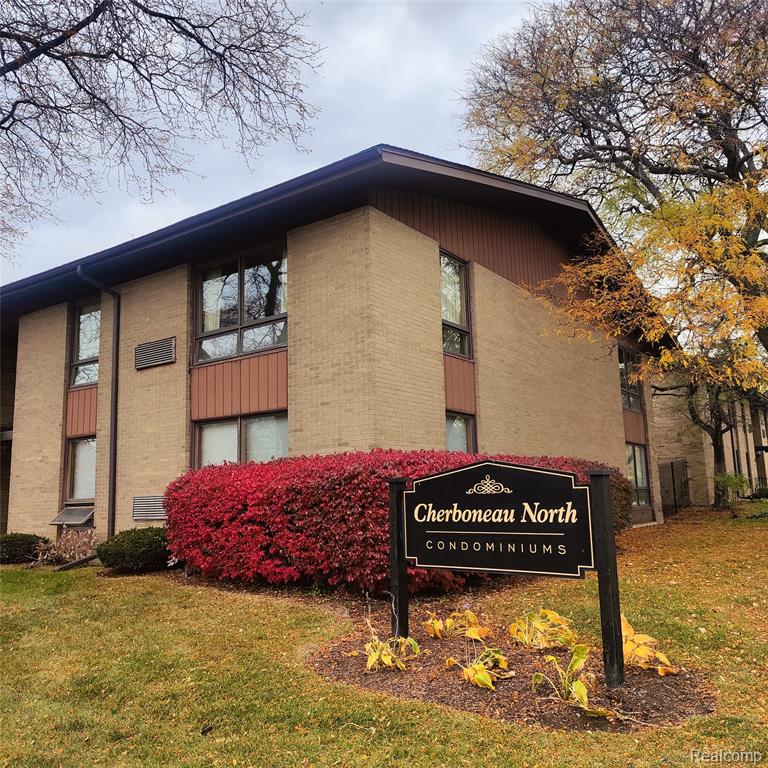 1565 CHERBONEAU, Detroit, MI 48207 — Photo 2