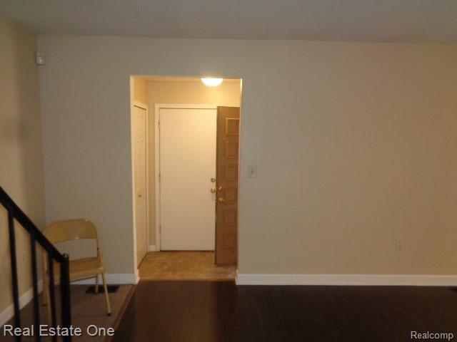26537 Summerdale Drive, Southfield, MI 48033 — Photo 6