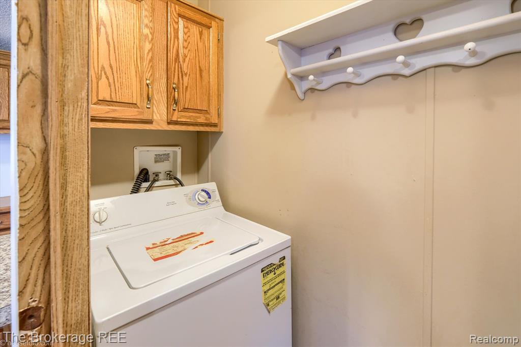 17101 Kropf Avenue, Davisburg, MI 48350 — Photo 20