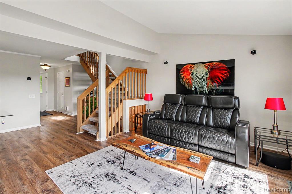 678 Summit Ridge Drive, Milford, MI 48381 — Photo 8