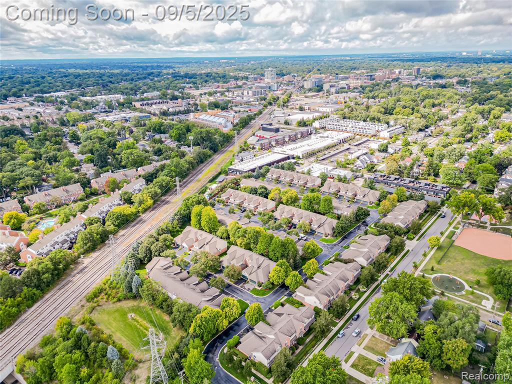 617 Macwilliams Lane, Royal Oak, MI 48067 — Photo 30