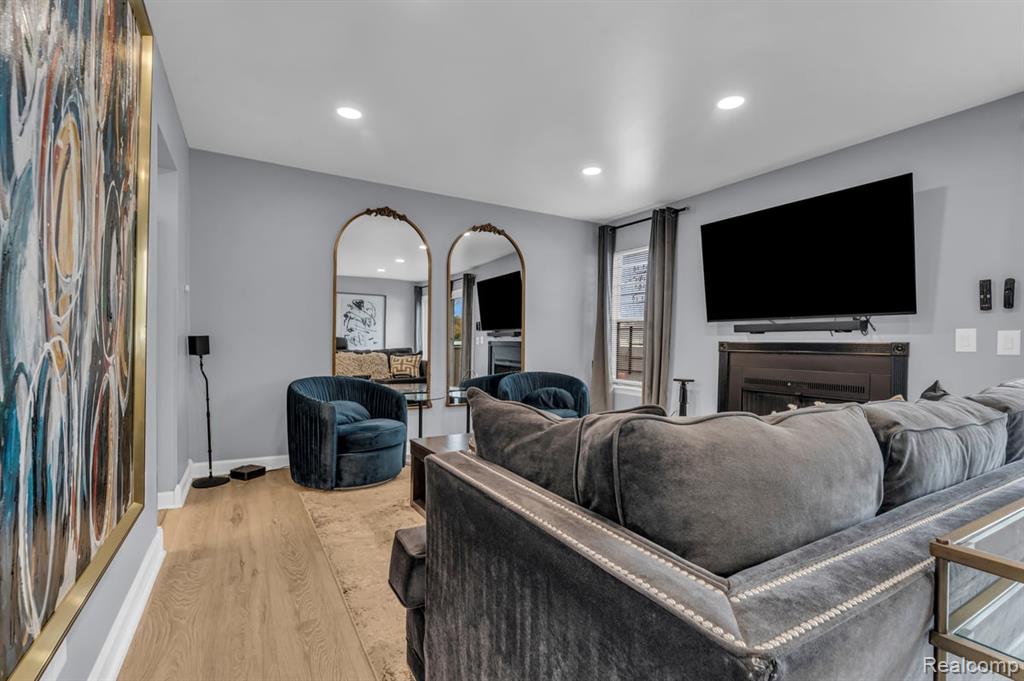 3160 Woods Circle - Photo 5