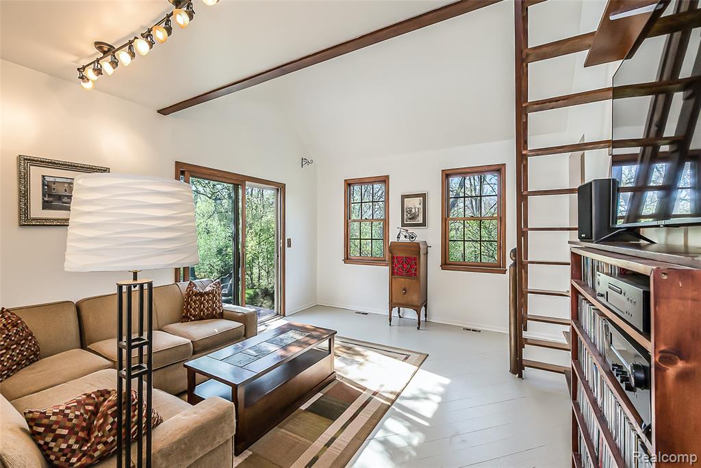 2694 WAYSIDE Drive, Ann Arbor, MI 48103 — Photo 37