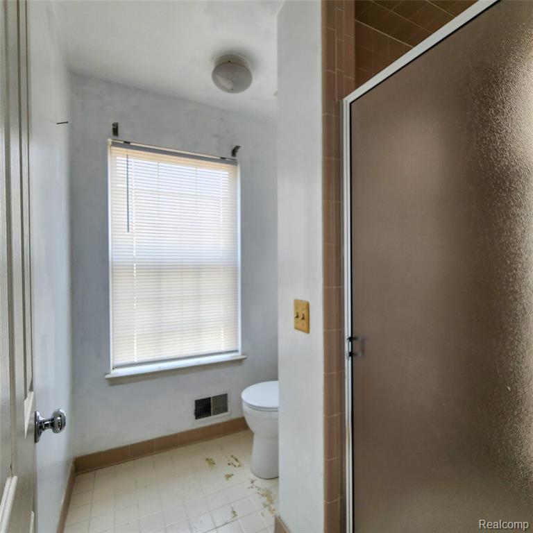 5562 Cary Drive, Ypsilanti, MI 48197 — Photo 37