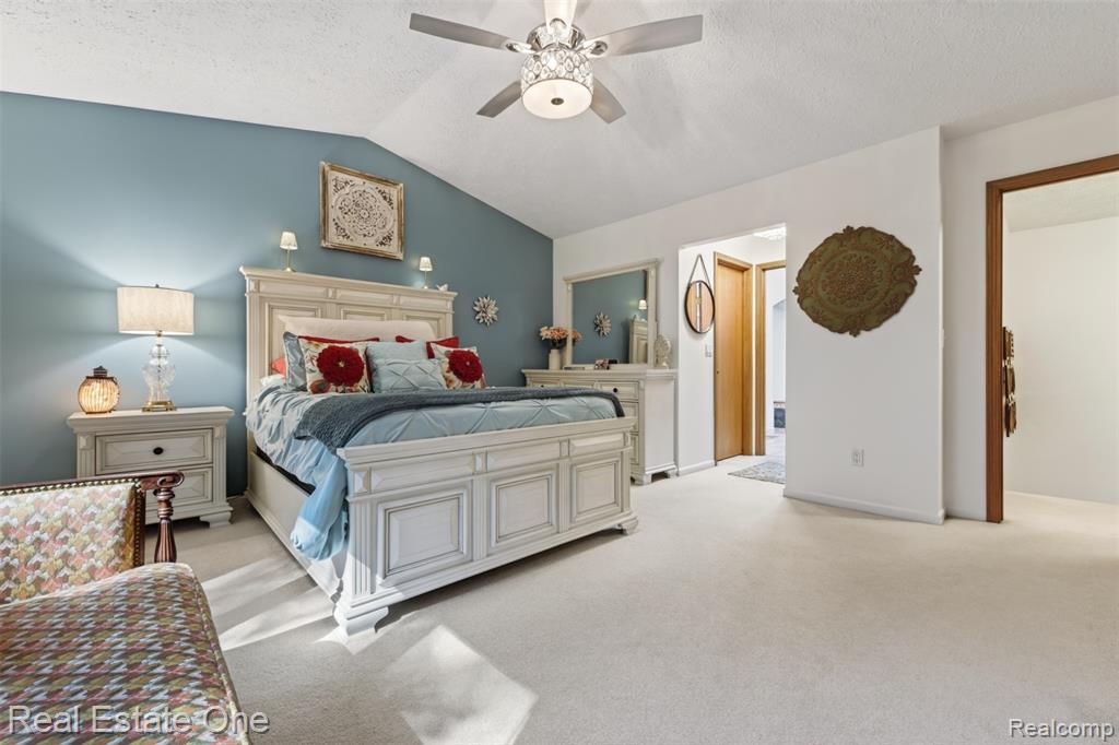 6586 Scenic Pines Court, 43, Clarkston, MI — Photo 27