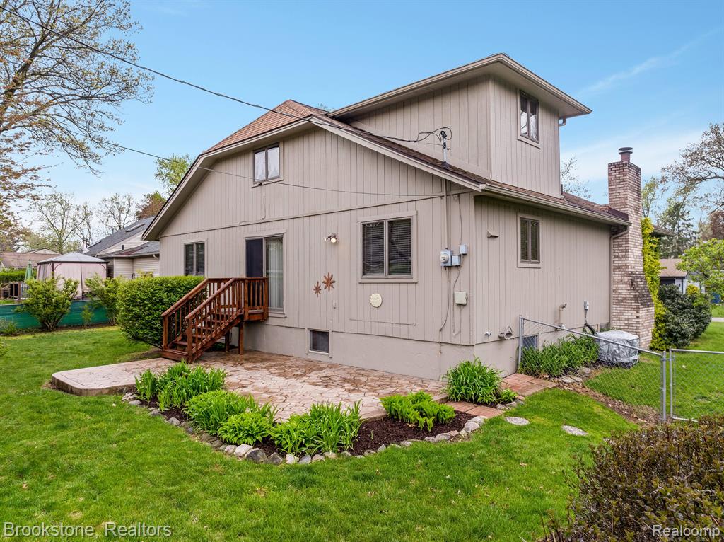 4121 CRYSTAL Street, West Bloomfield, MI 48323 — Photo 39
