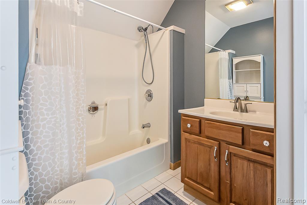 11527 McGregor Road, Pinckney, MI 48169 — Photo 16