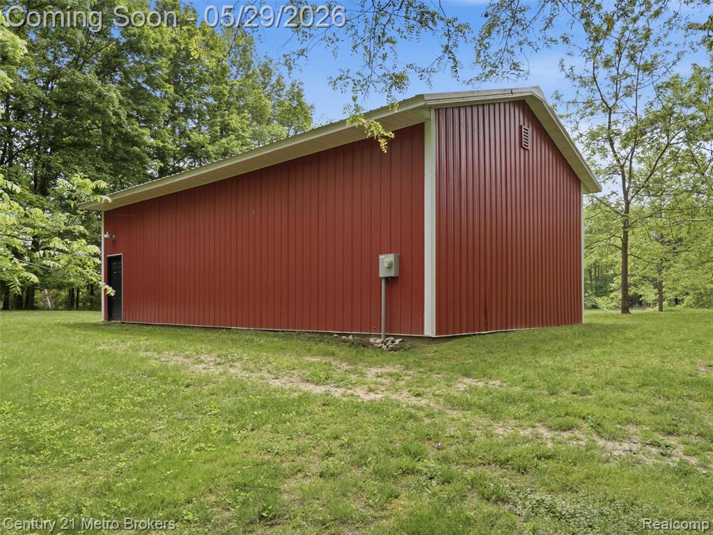 11447 N Latson Road, Linden, MI 48451 — Photo 46