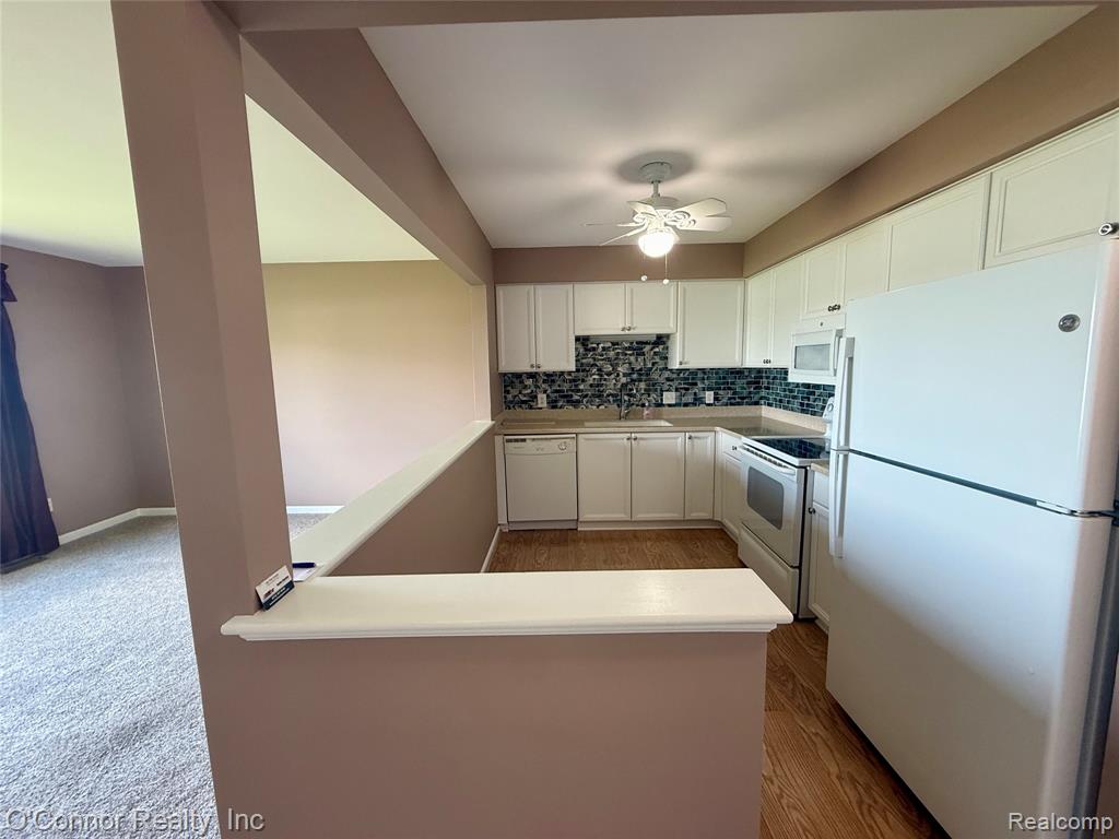 1660 River Road, 19, Marysville, MI 48040 — Photo 6