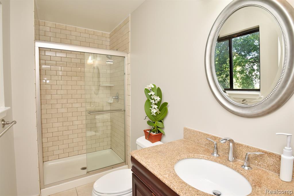 24945 SARAH FLYNN, Novi, MI — Photo 24