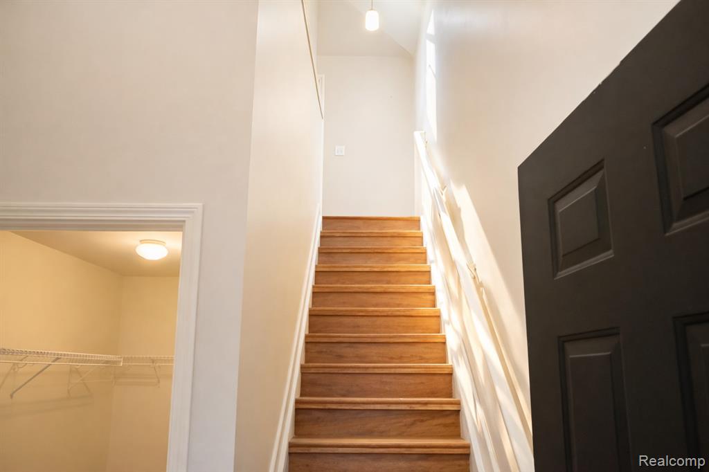4128 Berkeley Avenue, Canton, MI 48188 — Photo 4