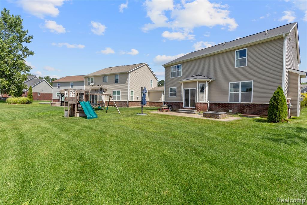 28547 Oakmonte Circle E, New Hudson, MI 48165 — Photo 50