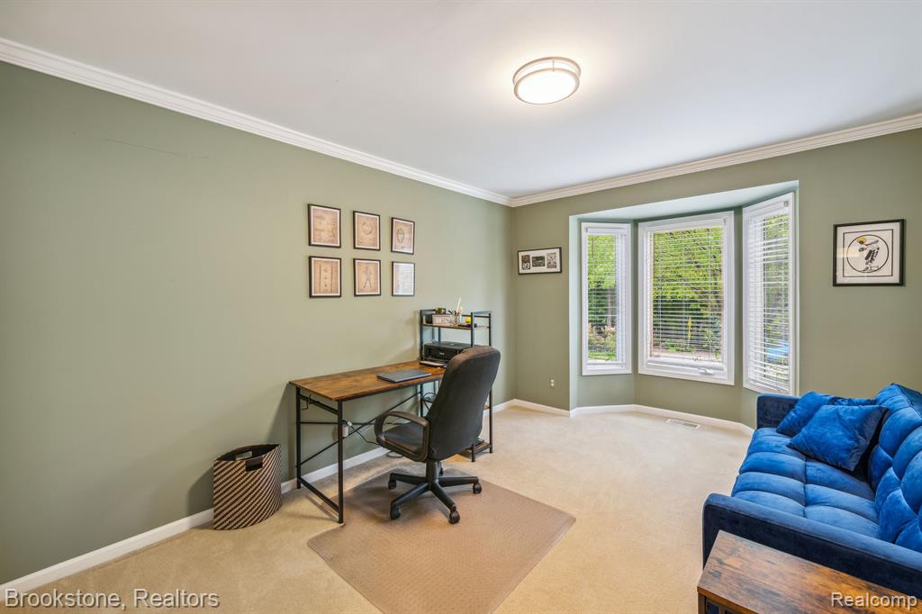 576 BLOOMER RIDGE Drive, Rochester, MI 48307 — Photo 20