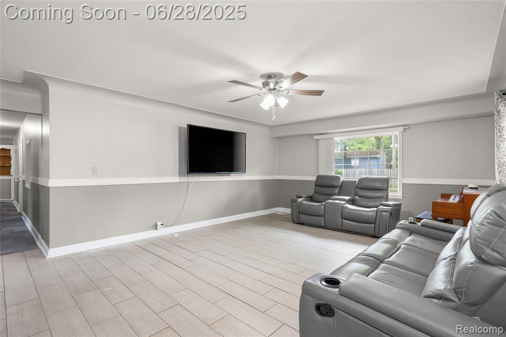 5204 Ashley Street, Detroit, MI 48236 — Photo 11