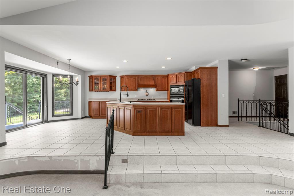 8329 Gray Street, Westland, MI — Photo 11