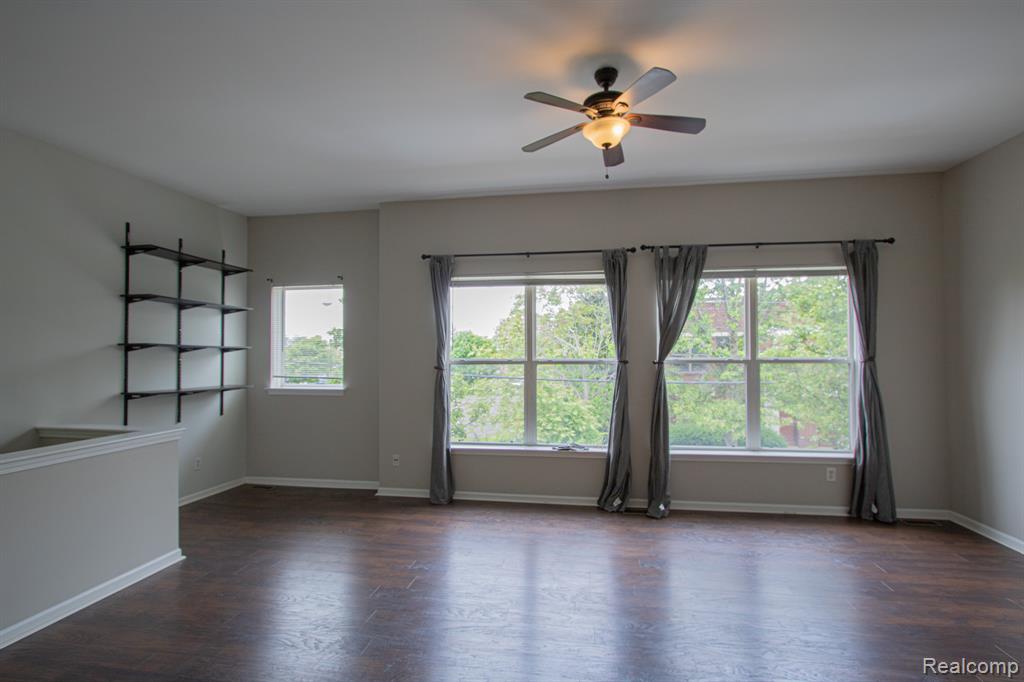 68 W Bethune Street, Detroit, MI 48202 — Photo 16