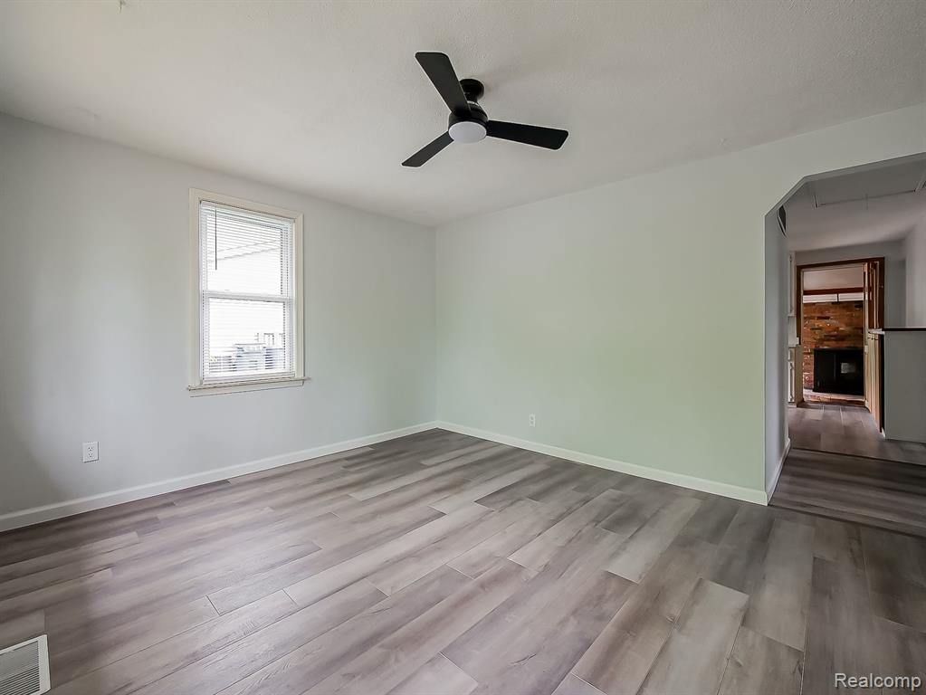 538 UNION LAKE Road, White Lake, MI — Photo 6