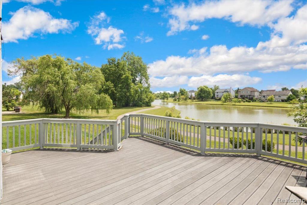 7826 DOVER Drive, Ypsilanti, MI 48197 — Photo 32