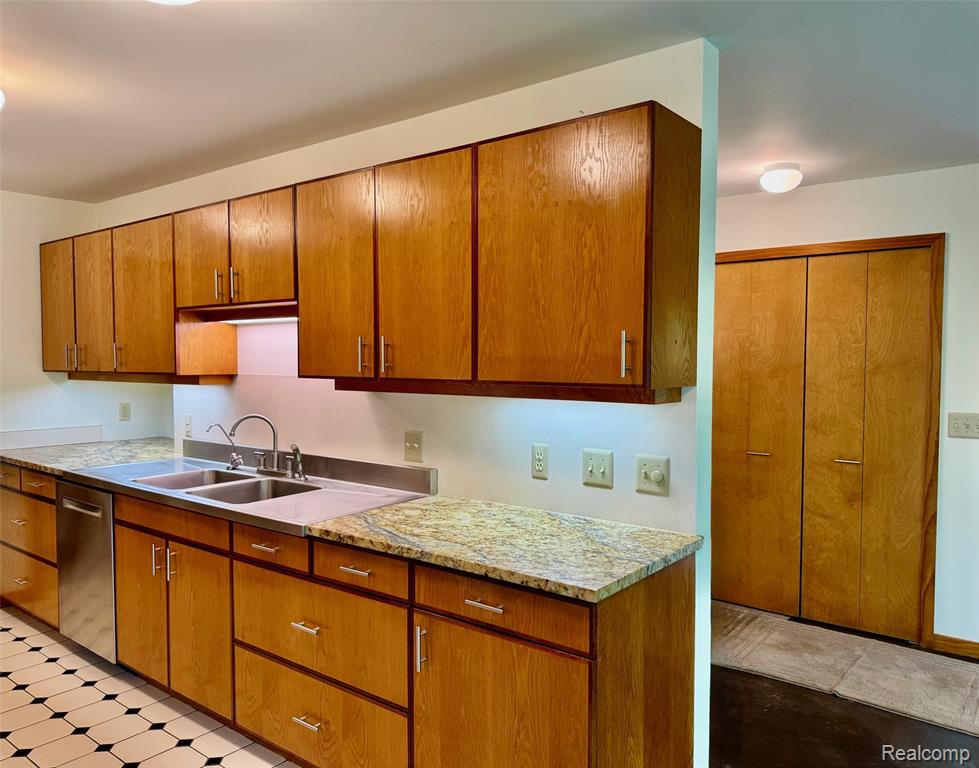 5891 DELANO Road, Oxford, MI 48371 — Photo 13