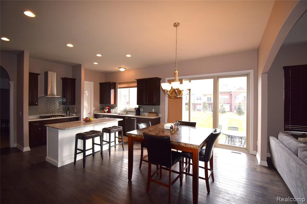 55752 Timbers Edge Drive, Utica, MI 48316 — Photo 10