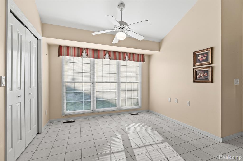 39538 Village Run Drive, Northville, MI 48168 — Photo 12