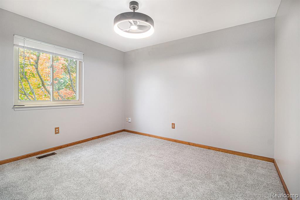 407 N Willard Road, Canton, MI 48187 — Photo 10