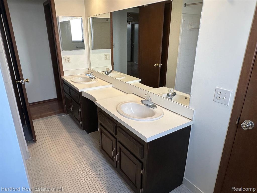 4429 ROSE MARY Drive, Sterling Heights, MI 48310 — Photo 29