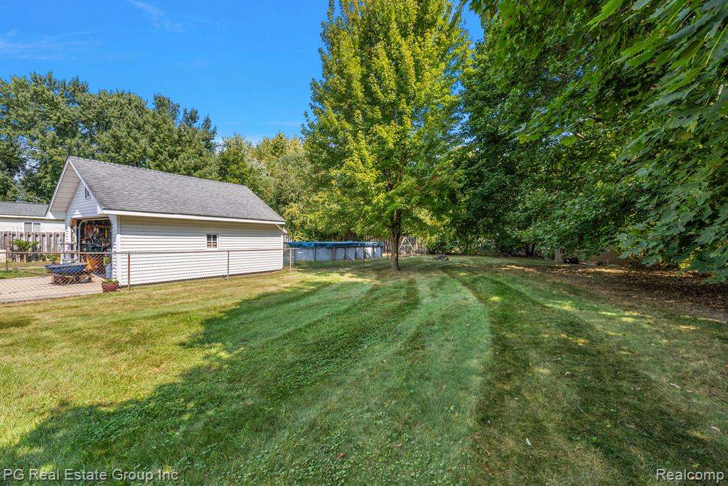 14 PLEASANT Street, Oxford, MI 48371 — Photo 48