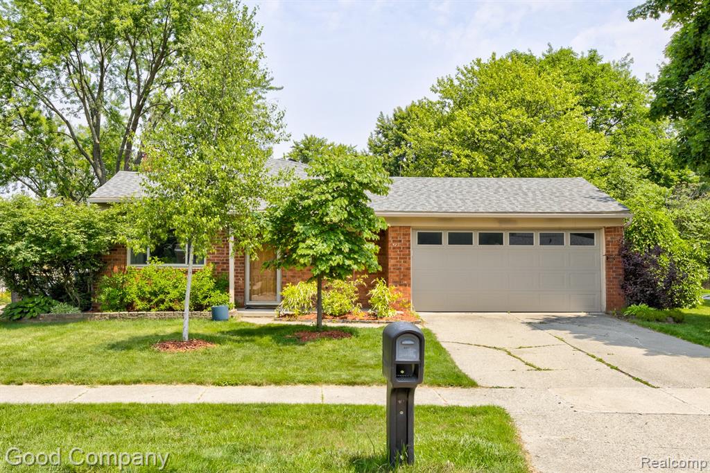 6672 Devonshire Drive, Canton, MI 48187 — Photo 35