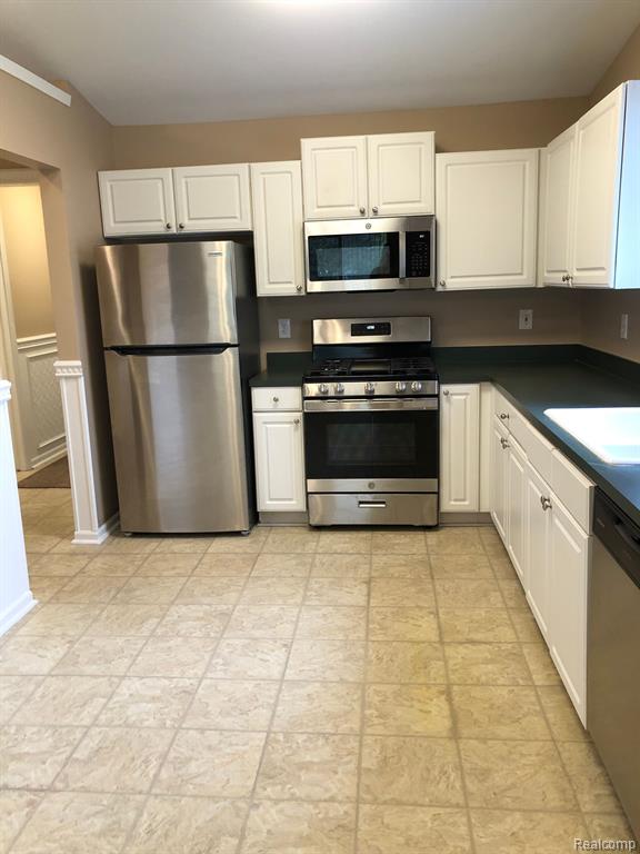 4031 HEATHERWOOD, Warren, MI 48092 — Photo 4
