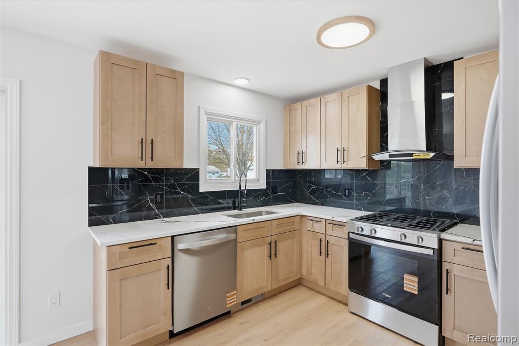 70415 Canterbury Drive, Richmond, MI 48062 — Photo 11