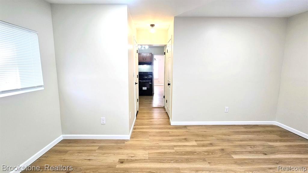 19338 Murray Hill Street, Detroit, MI 48235 — Photo 33
