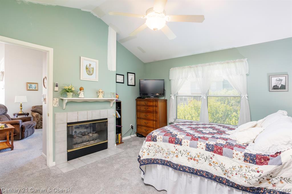 2531 Pine Drive, Wixom, MI 48393 — Photo 23