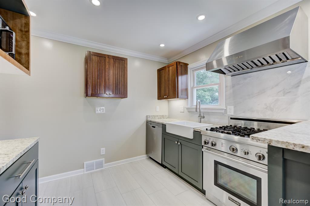 4003 Edgar Avenue, Royal Oak, MI 48073 — Photo 11