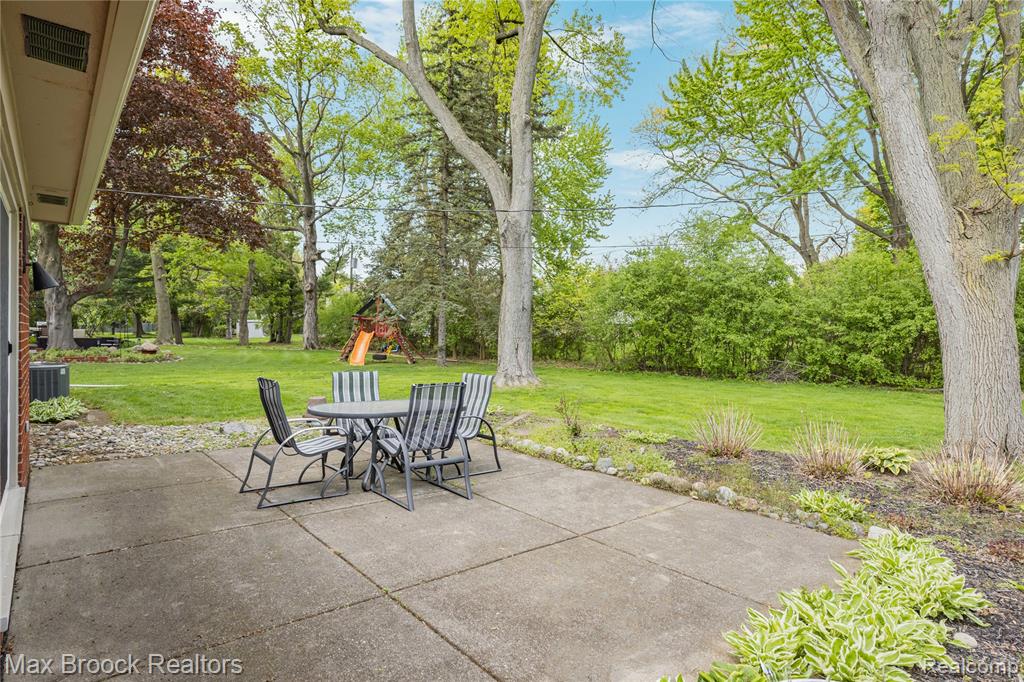 7011 Heather Heath, West Bloomfield, MI — Photo 53