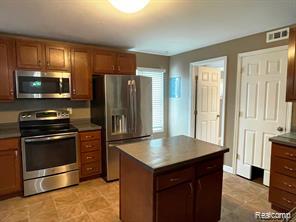 815 Rickett Road, Brighton, MI 48116 — Photo 9