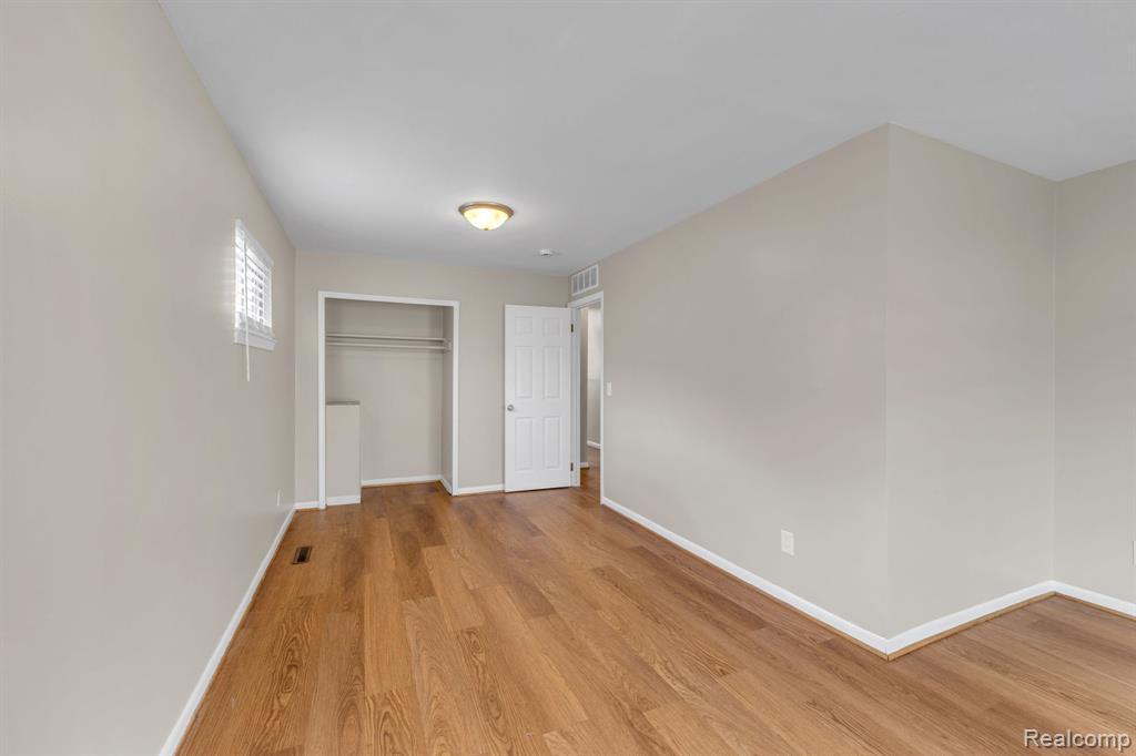 4475 Ziegler Street, Dearborn Heights, MI 48125 — Photo 16