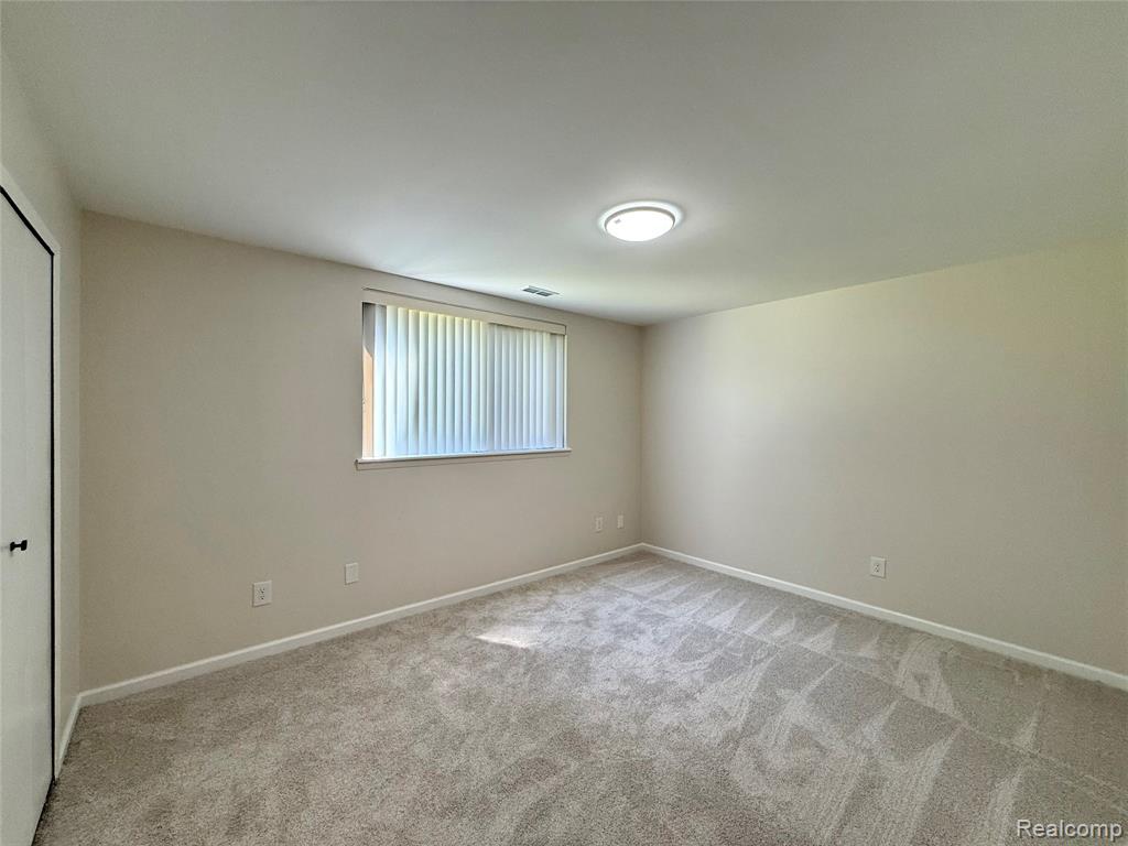 29870 W 12 Mile Road, 703, Farmington, MI 48334 — Photo 28