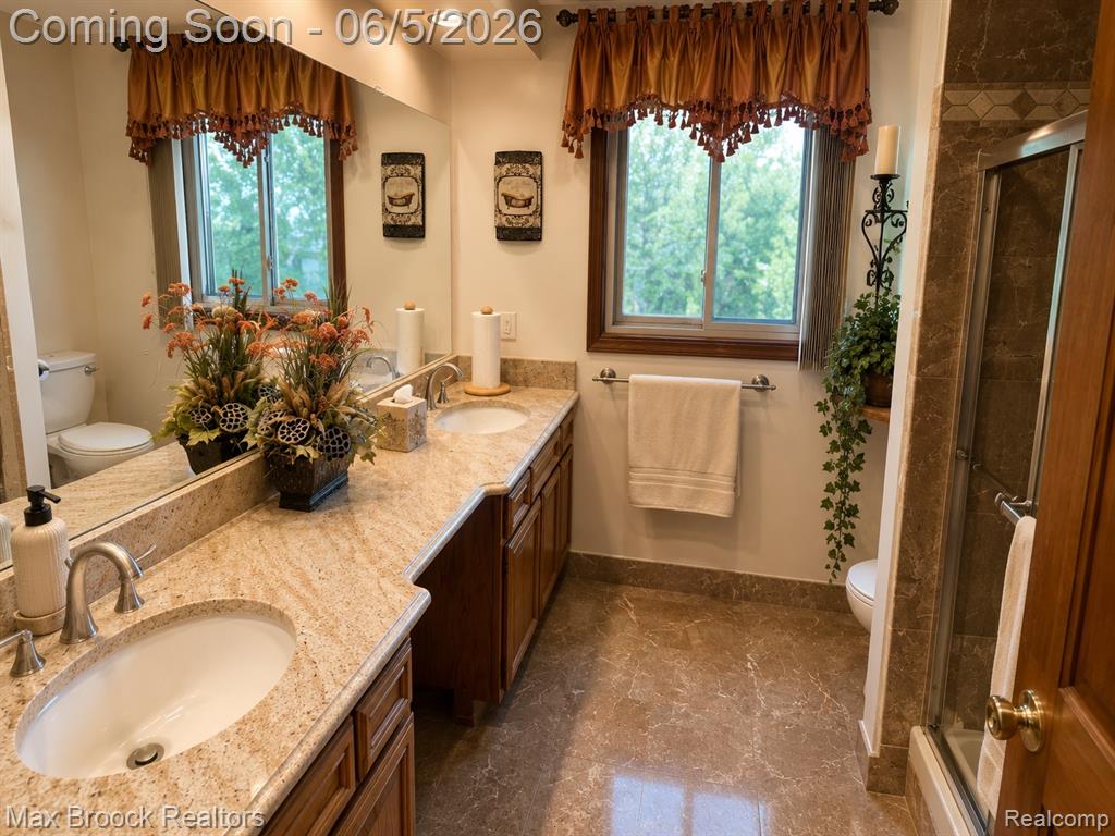 40318 Denbigh Drive, Sterling Heights, MI 48310 — Photo 13