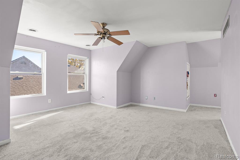 811 SAINT JOHNS Boulevard, Lincoln Park, MI 48146 — Photo 25
